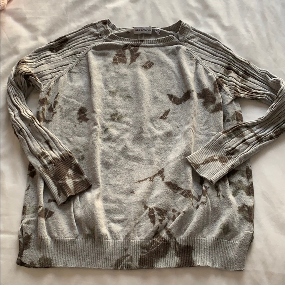 525 America sweater
